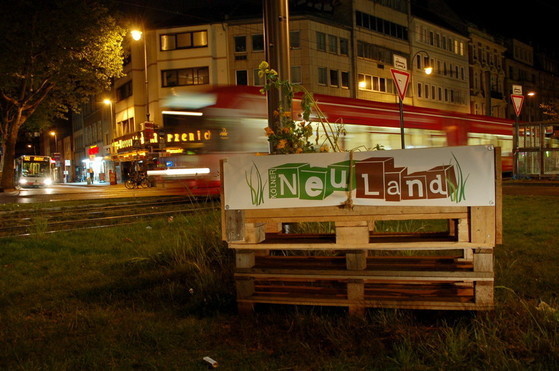 NeuLand, Außenstelle Chlodwigplatz. 